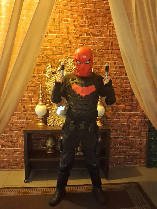 Red Hood (CApuz Vermelho) - Fabio Raven