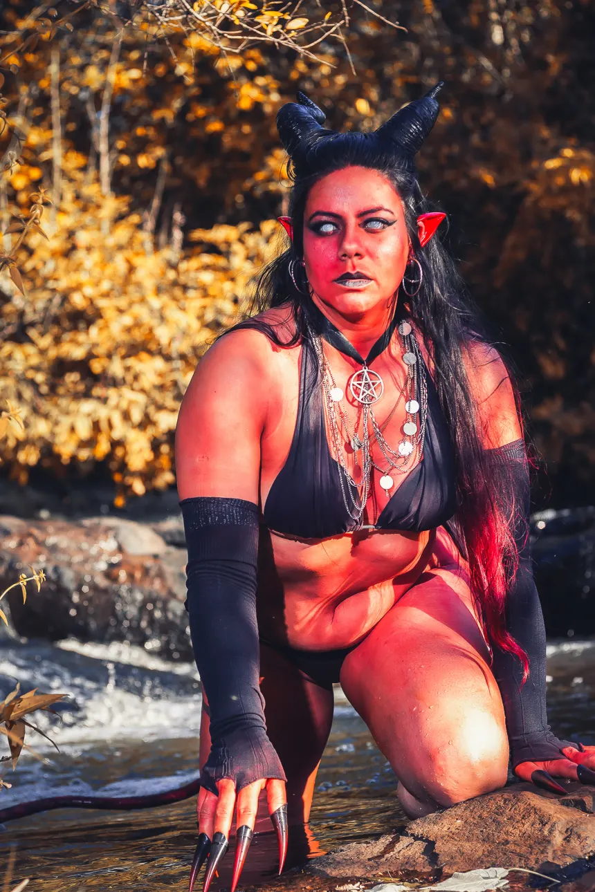 Demon Queen (#10)