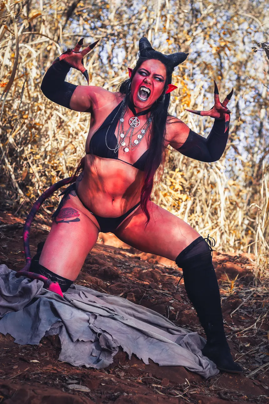 Demon Queen (#8)