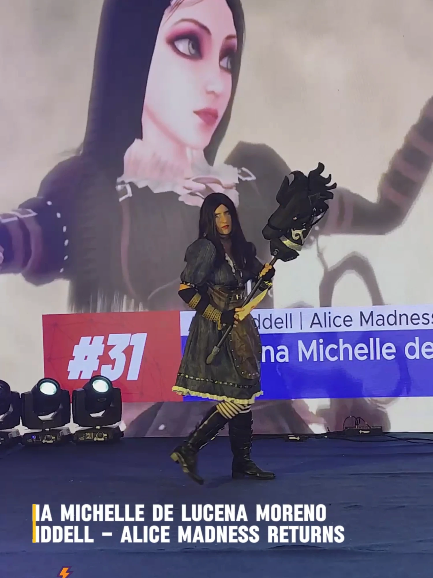 Desfile Cosplay Geek Ribeirão fest 2025 Angelina Michelle de Lucena Moreno @imaginaryfishlady Alice Liddell – Alice Madness Returns