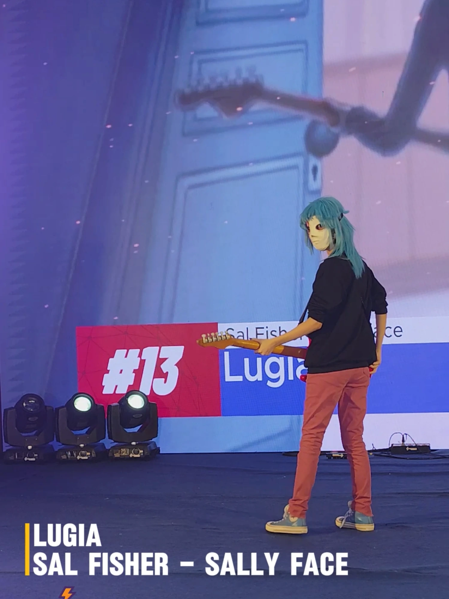 Desfile Cosplay Lugia  Sal Fisher – Sally face